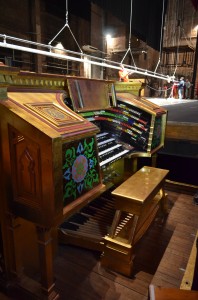 "Mighty Mo," the Fox's custom Mollier organ is the second largest theatrical organ in the world, (second to Radio City Music Hall). According to Fortune, the Mollier company had to blow up a wall of their factory in Maryland to move the instrument to Atlanta. 