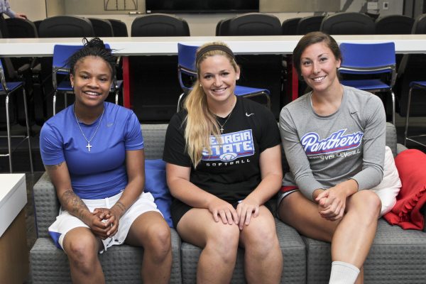 PHOTO BY CANDRA UMUNNA | THE SIGNAL Georgia State women athletes (from left to right) Kendra Long, Kaitlyn Medlam and Moriah Bellissimo met for the first time and talked about the sorts they are involved in on campus.