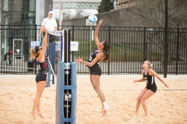 Deidra Bohannon (middle)  Submitted Photo| Georgia State Athletics 