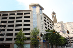 T deck, with entrances located on both Auburn Avenue and Edgewood Avenue, is one of many parking decks for students and faculty to use. By: Ralph Hernandez 