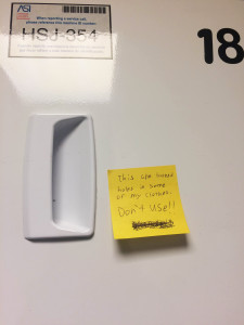 Students leave their own sticky notes in the laundry rooms in the University Commons Photo by: Lauren Booker