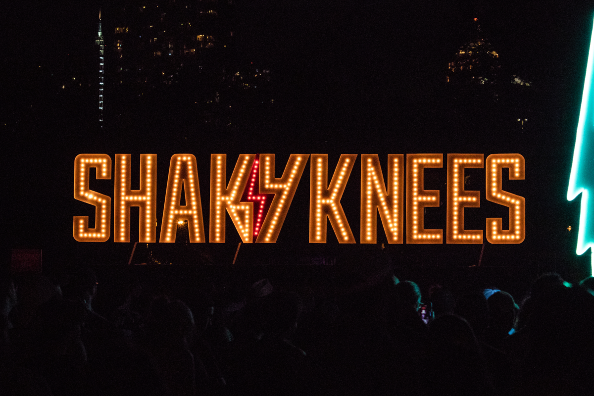 ShakyKnees_Sign_Banner_Cropped